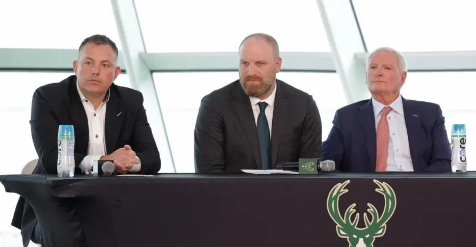 Browns owner to spend more time with his NBA team
