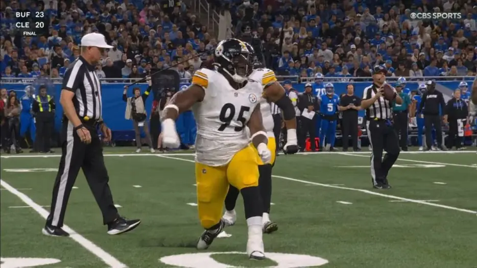 Beat Writer Unsure Keeanu Benton Extension Makes Sense: ‘Maybe A Backup This Year’
