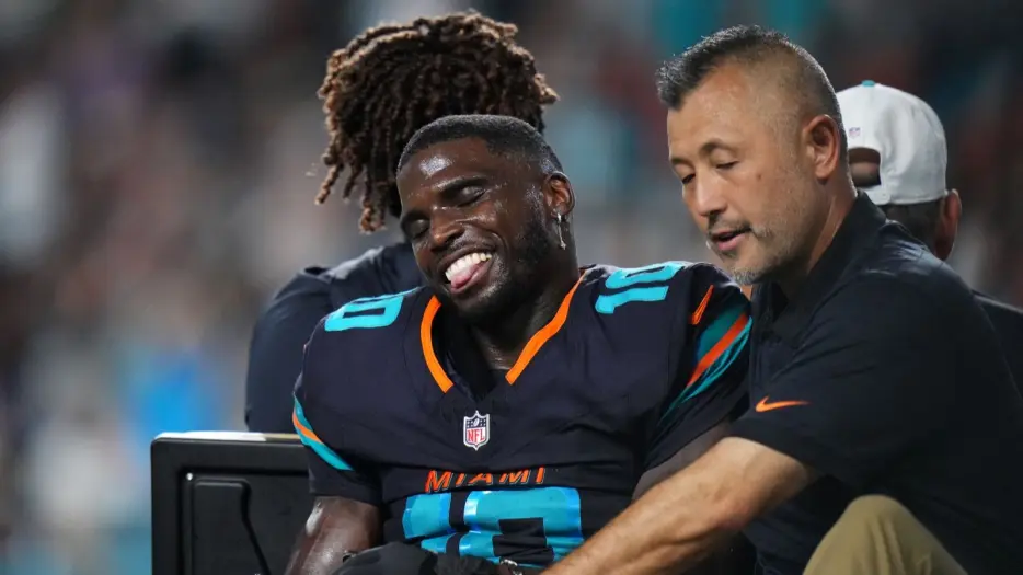 Tyreek Hill Gives Troubling Update On Knee Nearly 10 Months After Tearing His ACL Against The Jets