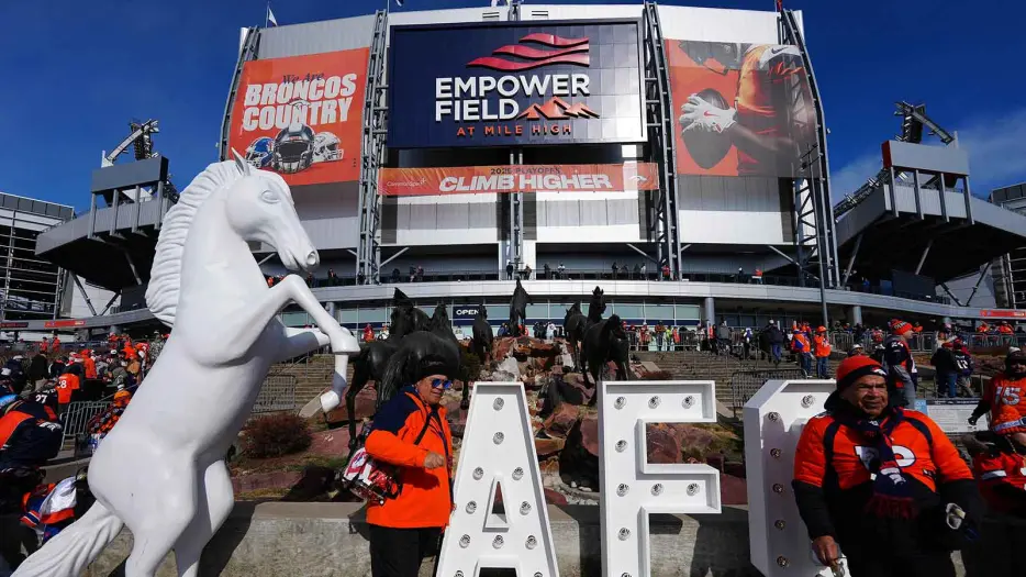 Broncos training facility construction worker dies at scene