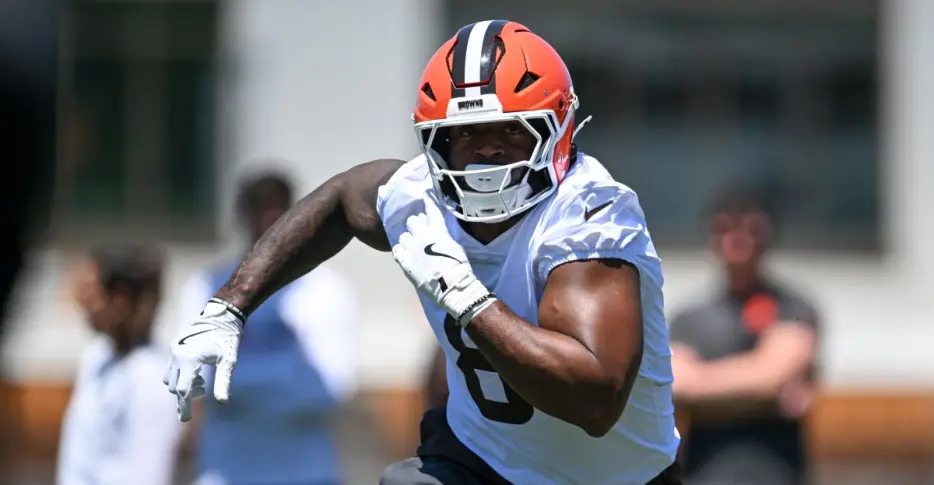 Comparing Browns’ DE Jared Verse versus Myles Garrett in their first 2 seasons