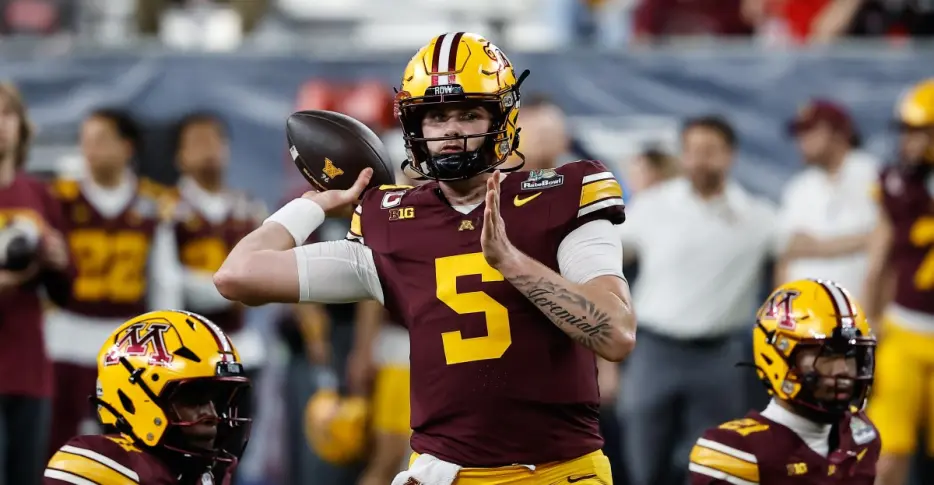 New 2027 mock draft gives Steelers fans new QB to watch
