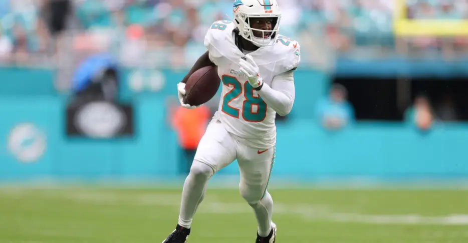 De’Von Achane recovering from shoulder surgery – The Splash Zone 5/28/26