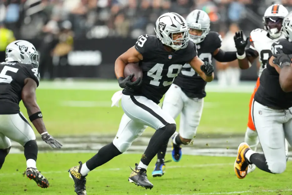 Cowboys DE Charles Snowden Suspended For 3 Games