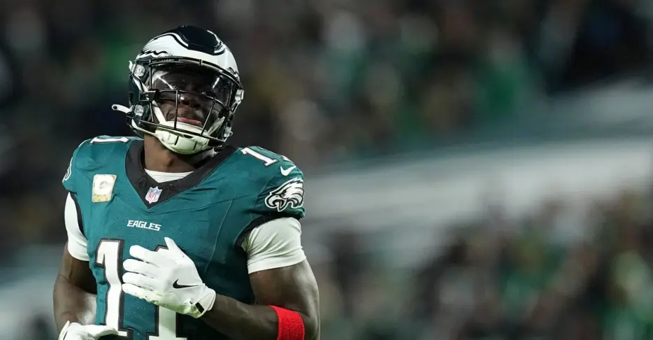 Patriots Mailbag: What will the A.J. Brown trade package look like?
