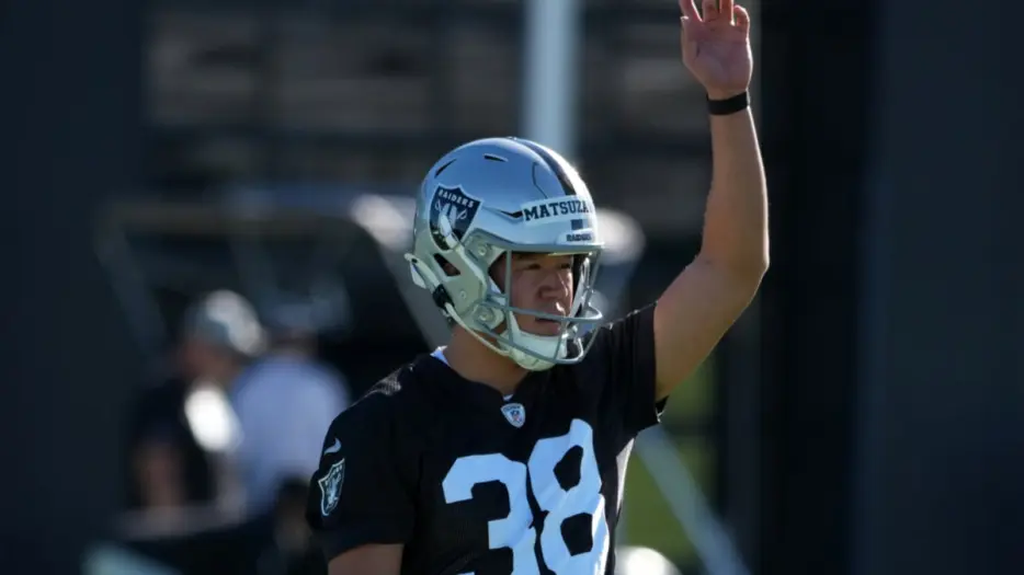 Raiders’ Kicker and Long Snapper Competitions Are the Camp Battle Everyone’s Missing