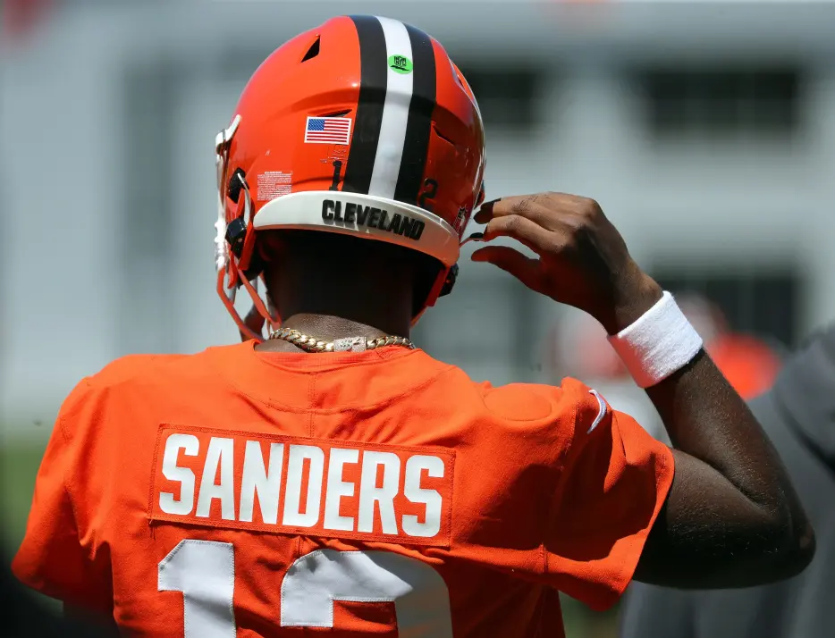 Browns Haven’t Ruled Out Trading Shedeur Sanders