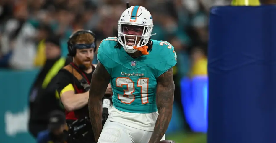Dolphins 90 in 90: Ollie Gordon makes mark on RB group
