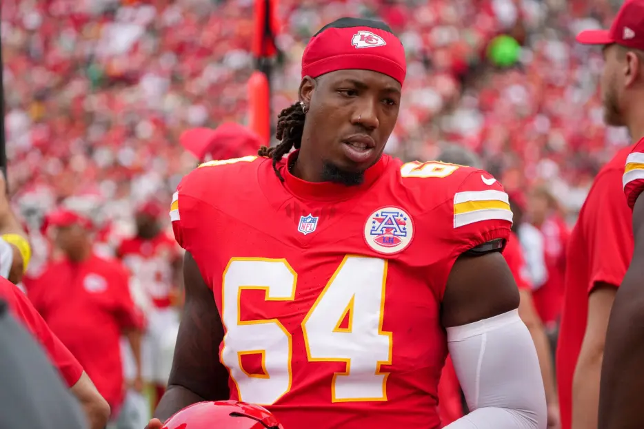 Chiefs &amp; OT Wanya Morris Agree To Explore Trade