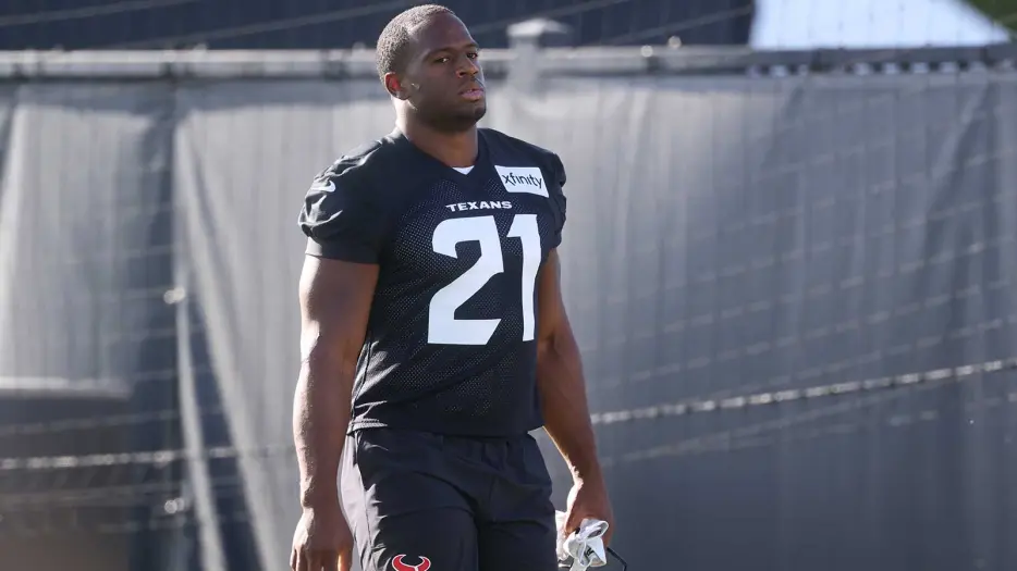Nick Chubb offers intriguing reaction to possible Browns return
