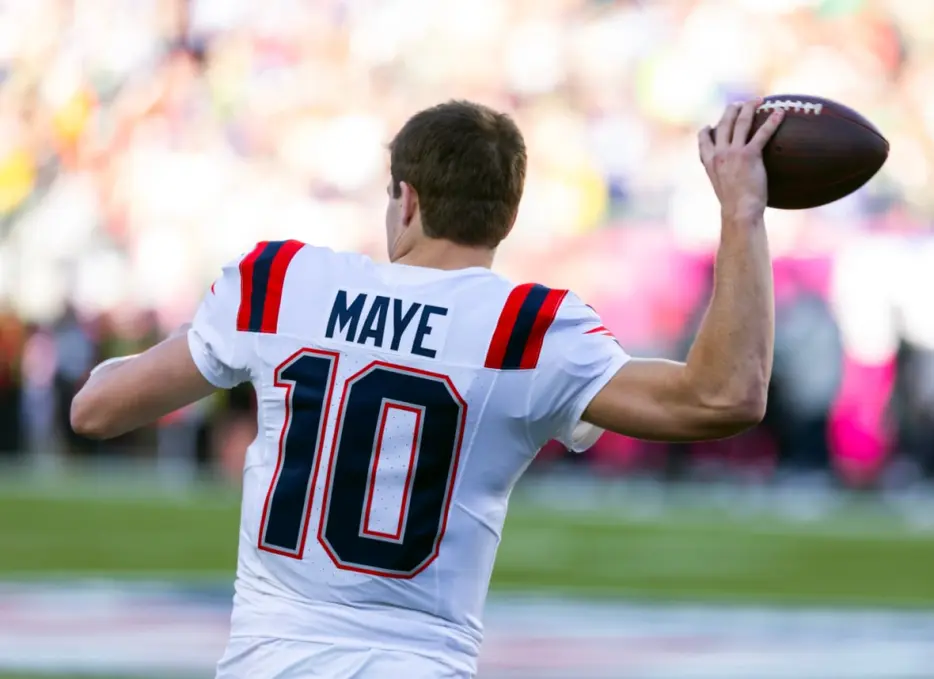 NFL Coach Heaps Praise on Drake Maye, Blasts New England Patriots Teammates