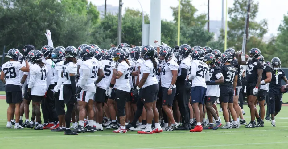 The Road to Paradise, or how the 2026-27 season could go right for the Houston Texans