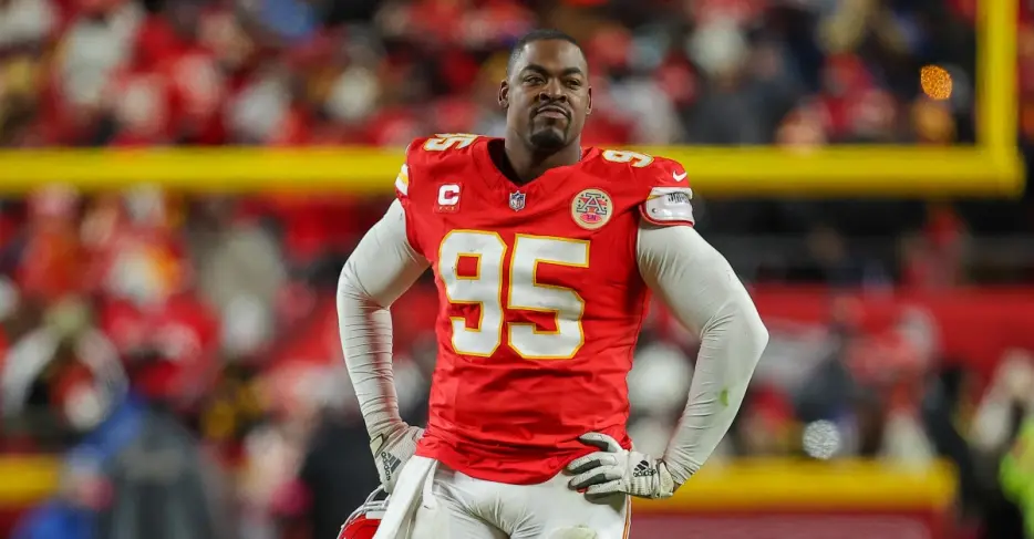 ESPN survey ranks Chris Jones as NFL’s fourth-best defensive tackle