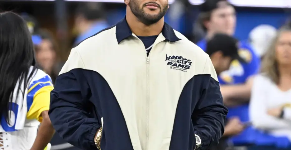 Aaron Donald works out at Rams’ facilities as star mulls comeback