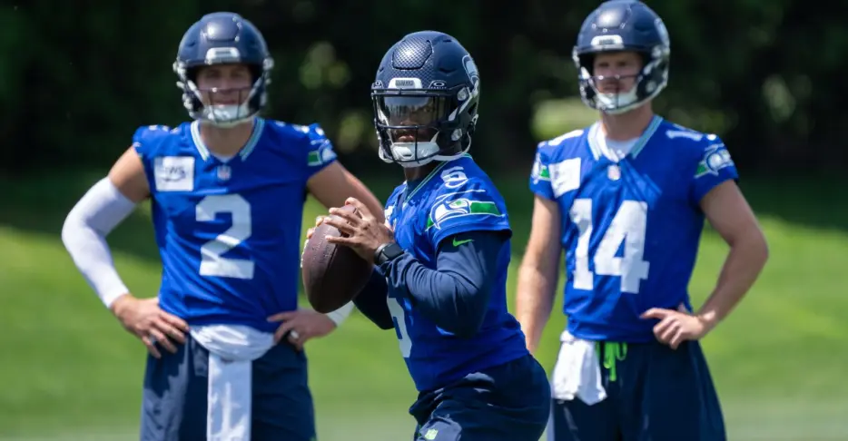 Seahawks News: Seahawks QB2 position looks like it’s up for grabs