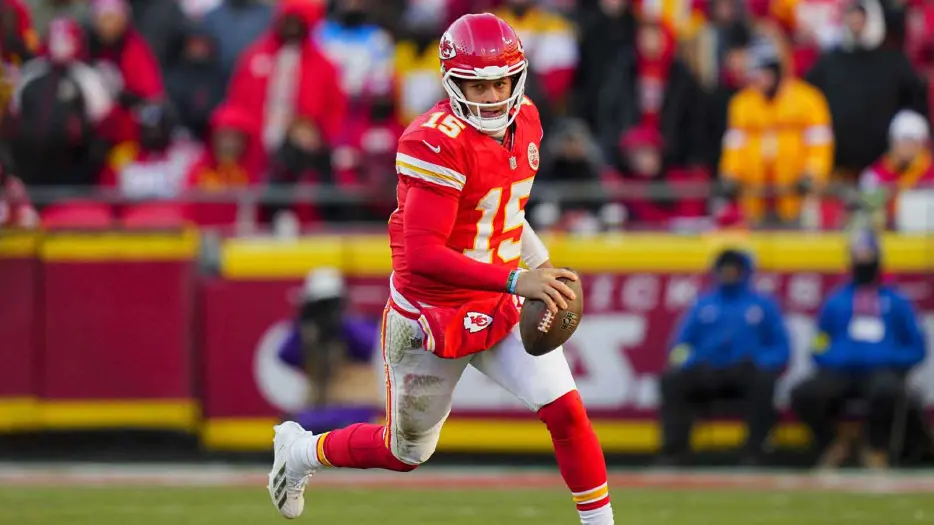 Chiefs’ Patrick Mahomes summeraizes Lionel Messi’s dominance with 3 emojis