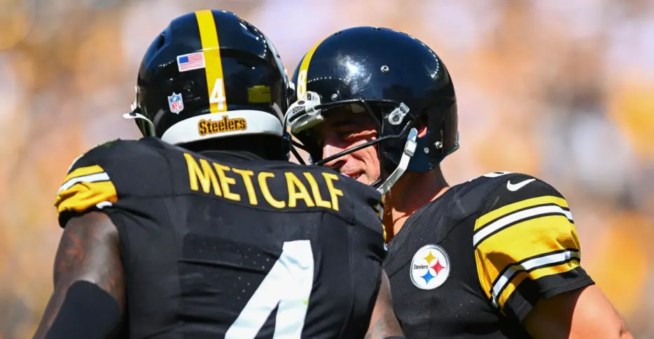 Aaron Rodgers, Steelers WRs working to improve chemistry in OTAs