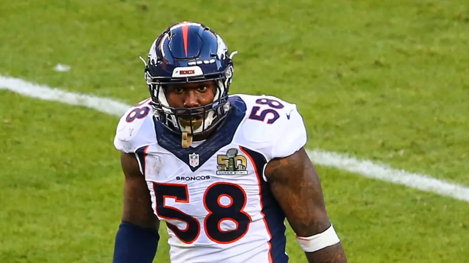 Free agent Von Miller is lobbying for the Broncos to sign him