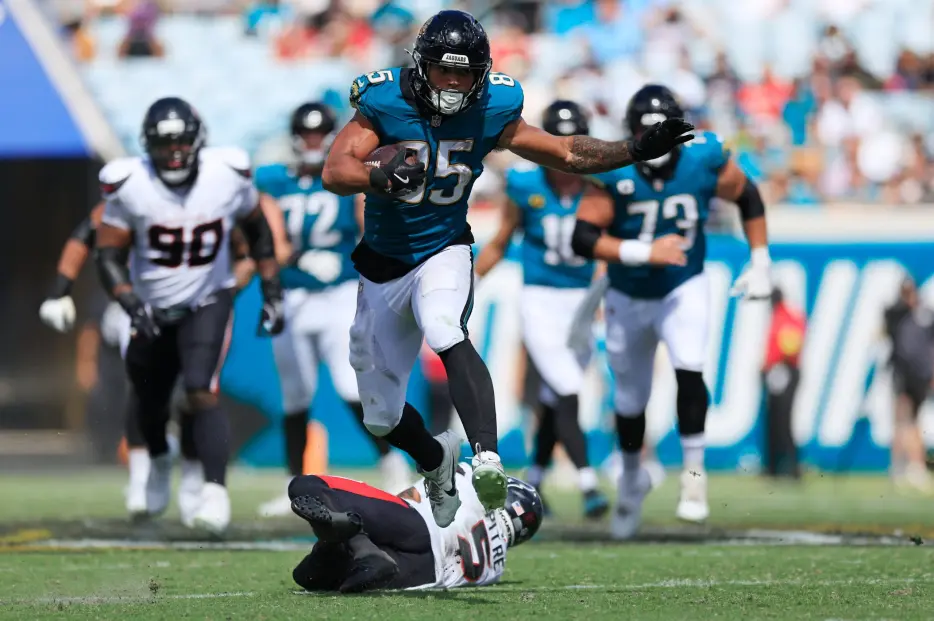 Jaguars Signing TE Brenton Strange To Three-Year, $48M Extension