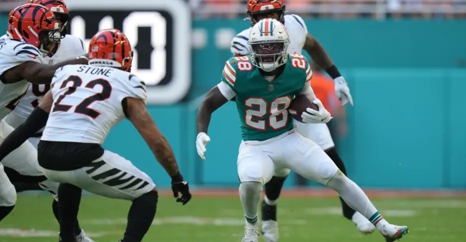 De’Von Achane expecting heavy workload in 2026