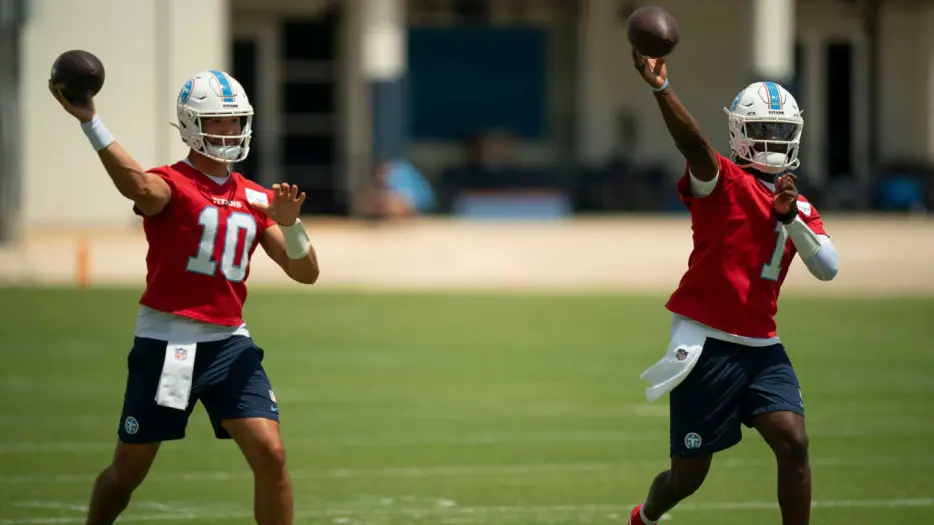 Mitchell Trubisky: I feel I have a lot to offer as a mentor, my job is to help Cam Ward