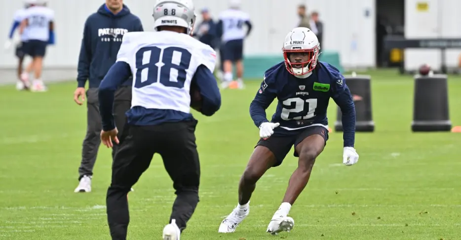 5 performances of note from the Patriots’ first open OTA practice