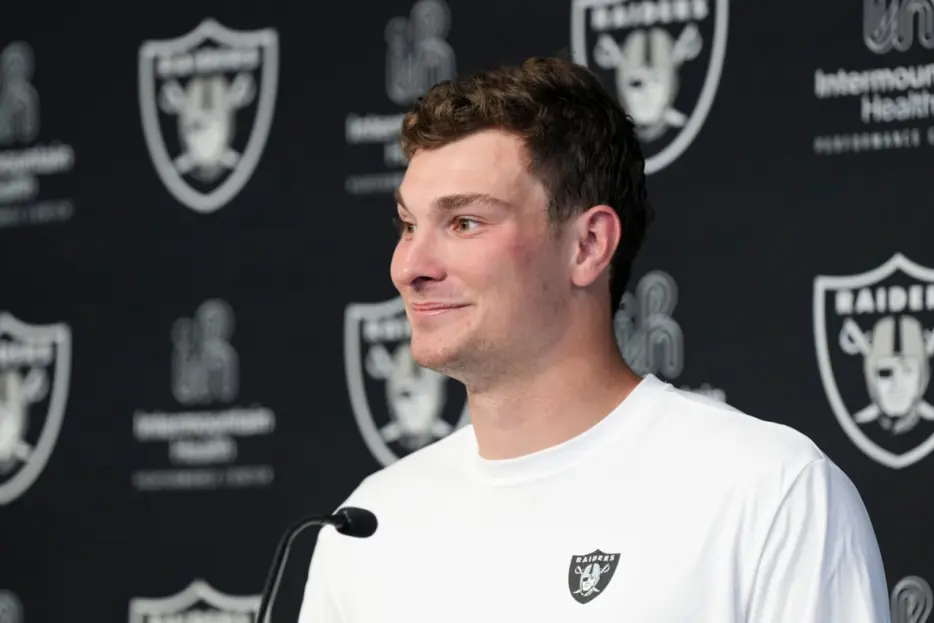 Fernando Mendoza Says He Still Hasn’t Signed His Raiders Contract