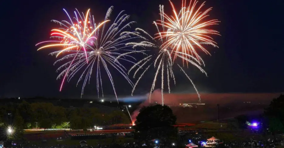 Saturday Dawg Chow (7/4): Happy 250th Birthday, America!