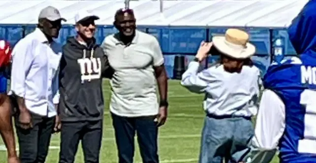 NY Giants mandatory minicamp takeaways: LT, Harry Carson steal the show