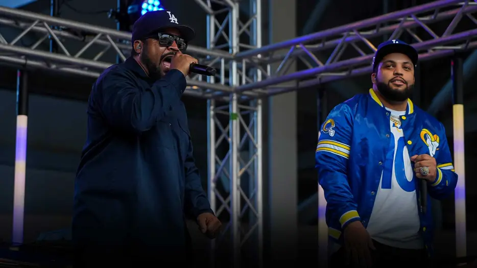 Rams superfan O’Shea Jackson Jr. sends Aaron Donald return pitch