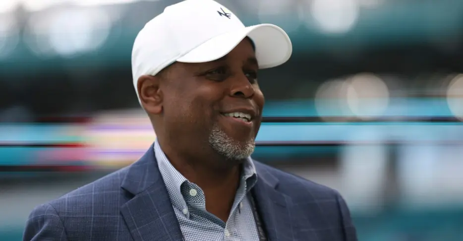 Former Dolphins GM Chris Grier lands job with Detroit Lions