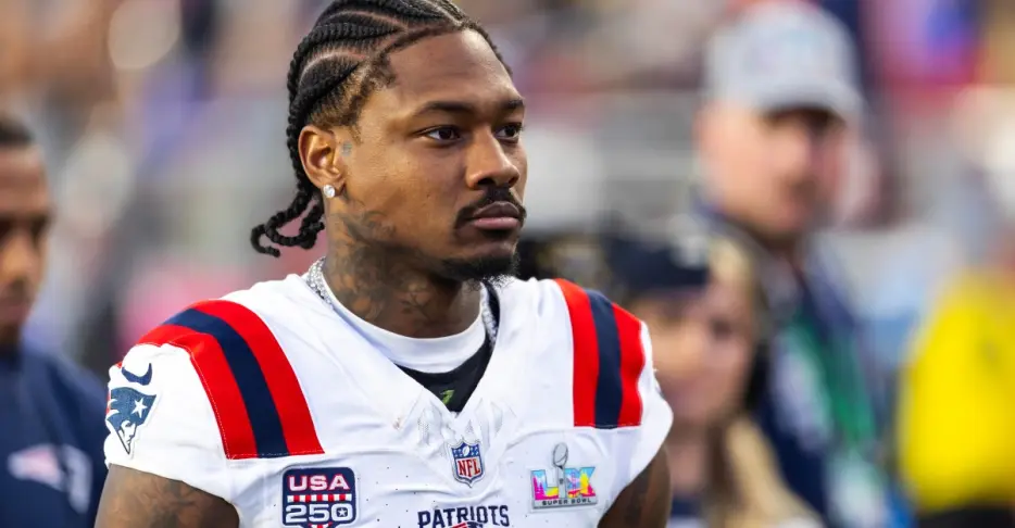 Raiders fans not feeling idea of signing Stefon Diggs