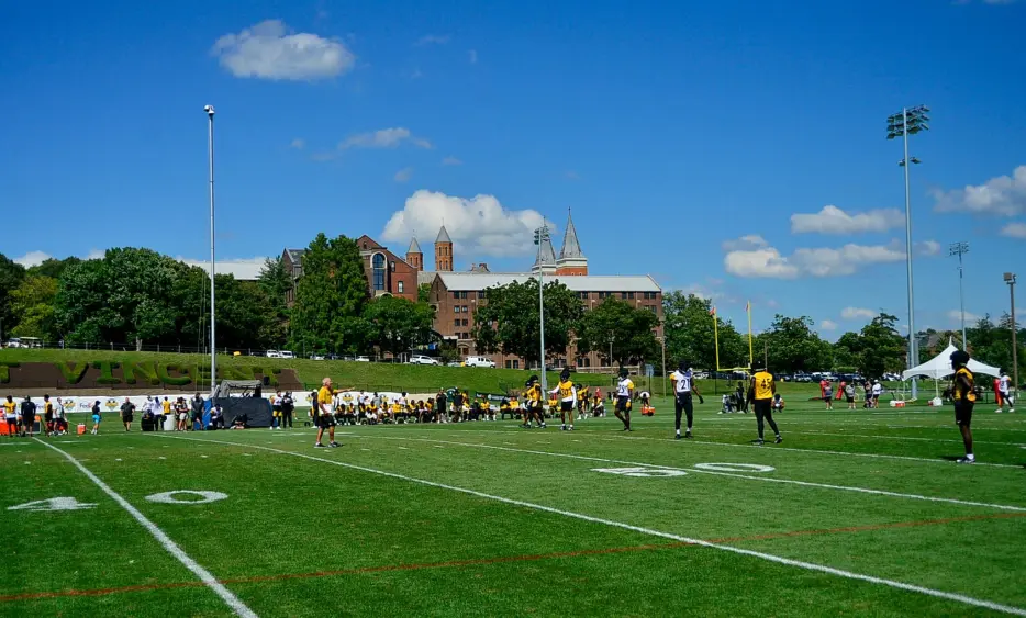 Daily News &amp; Links: Steelers OLBs Train Together; St. Vincent College Field Blessed