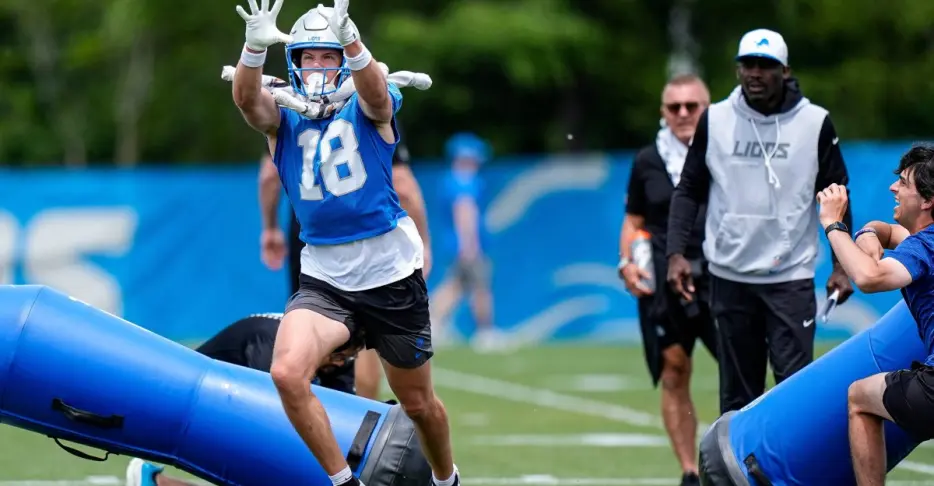 Lions WR Isaac TeSlaa is ahead of schedule, giving off veteran vibes