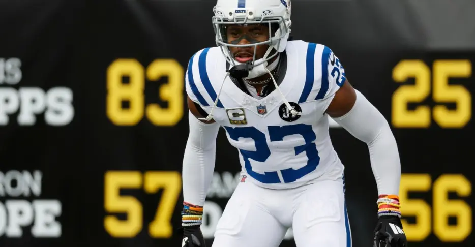 Should the Saints target CB Kenny Moore II