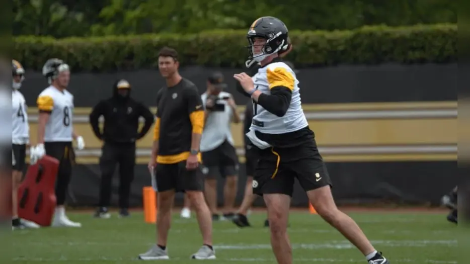 Labriola Disputes Notion ‘There Already Is A Favorite’ For Future QB Between Will Howard And Drew Allar