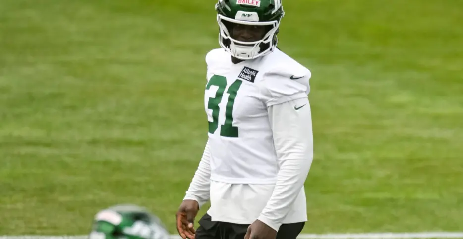 Jets fans choose their top rookie for 2026