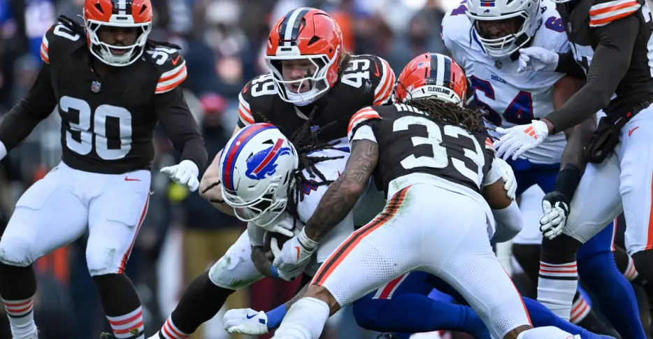Sophomore Slump: Can Browns LB Carson Schwesinger repeat his rookie success?