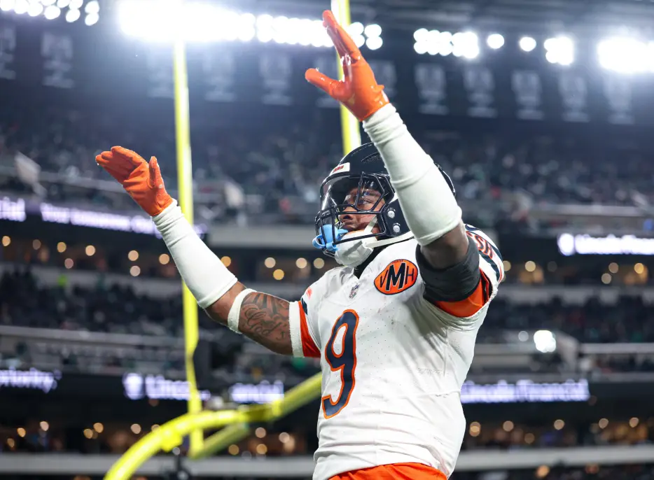 Steelers Free-Agent Addition Throws Shade at Former Team: ‘Grass is Greener’