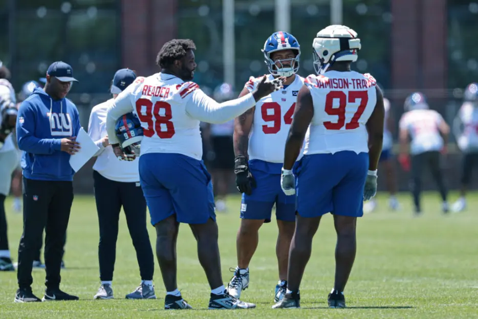 Giants DL Sam Roberts Recovering From Offseason Surgery; Latest On Leki Fotu