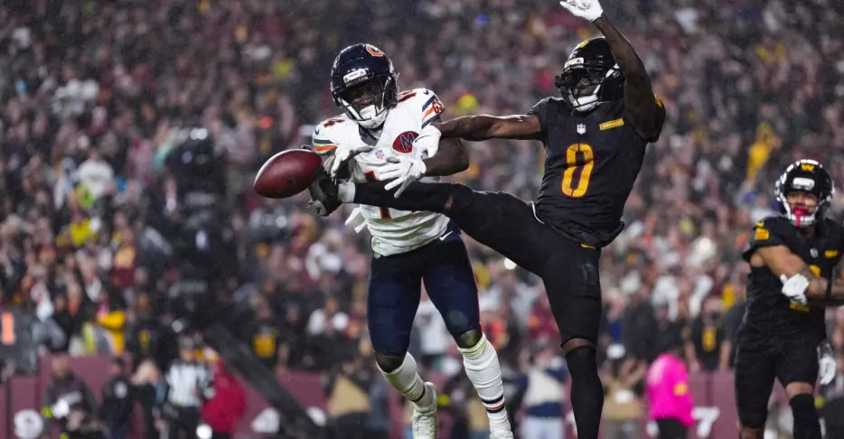 Sharp: 2025 Bears Near Top of NFL in Receiver Errors Leading to Incompletions