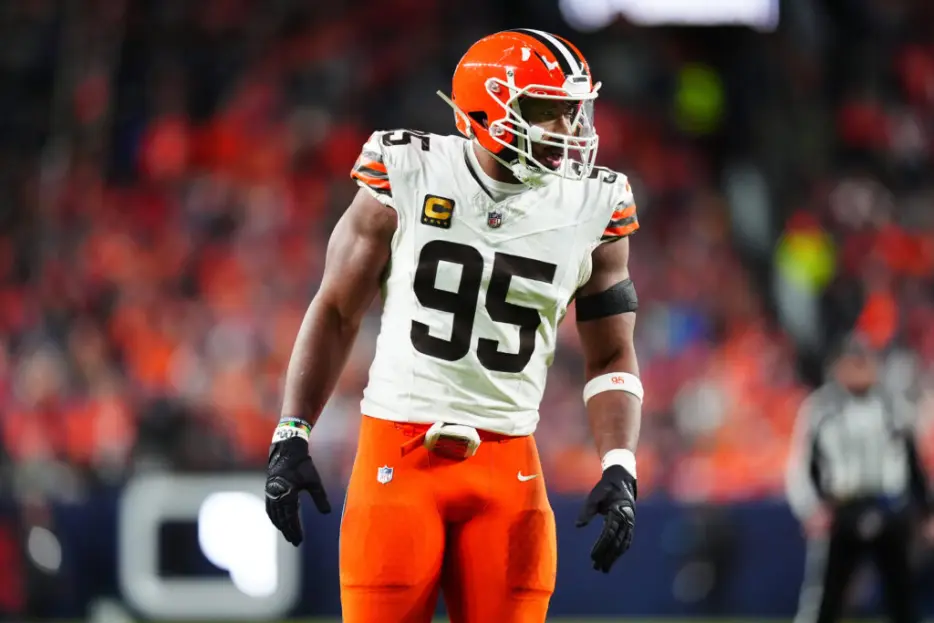 Browns Trade Myles Garrett To Rams