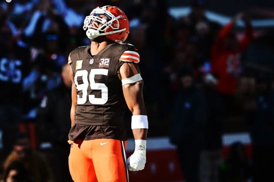 Rams Do Not Plan On Adjusting Myles Garrett’s Contract