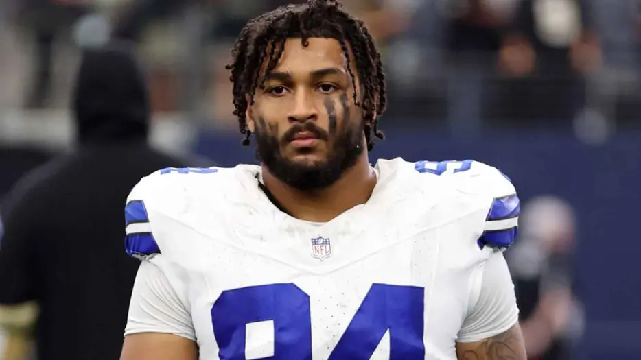 Ex-Cowboys coach gets emotional after Marshawn Kneeland question