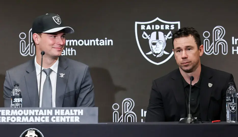 Raiders QB Fernando Mendoza Reveals Key Traits Between Klint Kubiak, Curt Cignetti