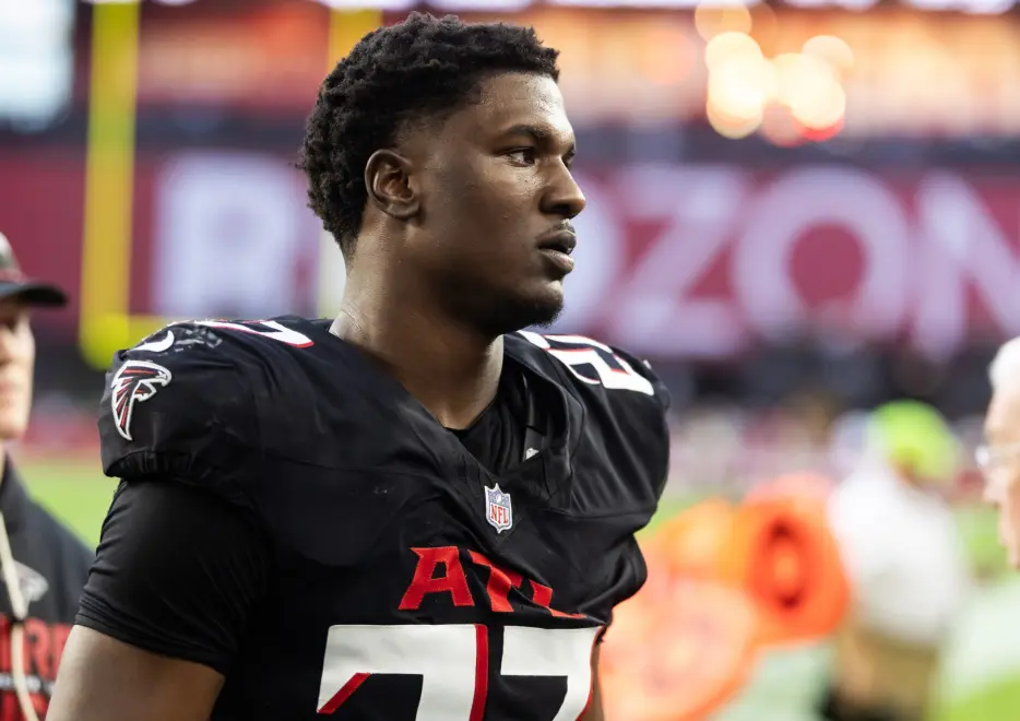Falcons DE James Pearce Jr. Back At Team Facility, Expected To Participate In Mandatory Minicamp