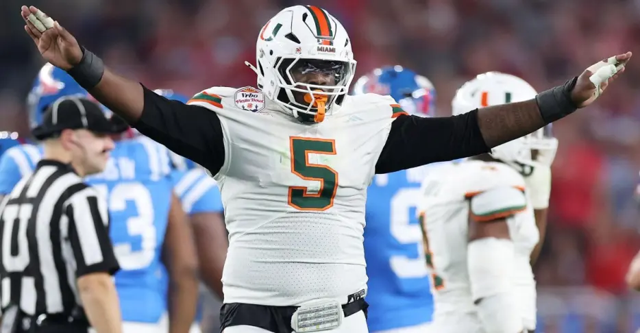 2027 Bears mock draft: Improving the interior defensive line