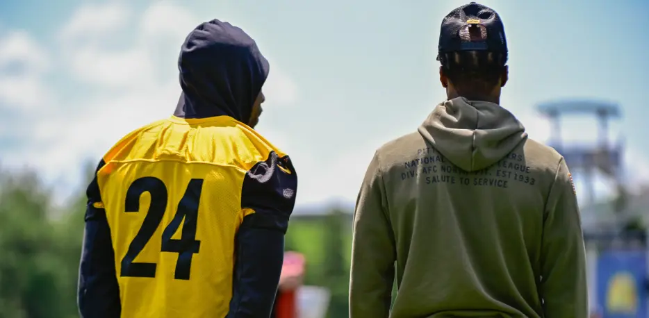 Steelers CB Joey Porter Jr. Sits Out of Drills, Awaiting Contract Extension
