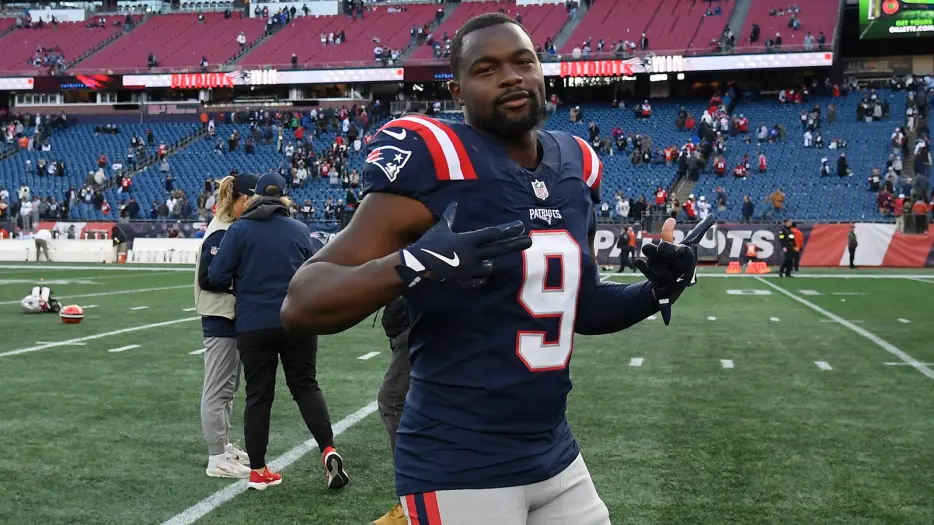 NFL rumors: Raiders, Commanders linked to Patriots WR trade after A.J. Brown blockbuster