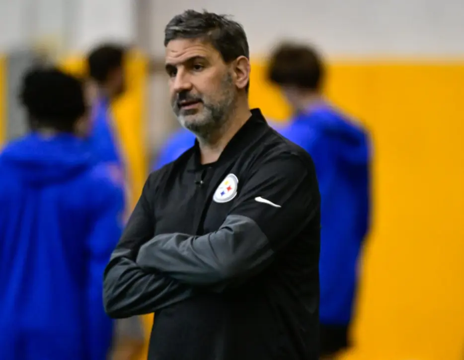 Steelers OC Addresses Plan for Four Quarterbacks